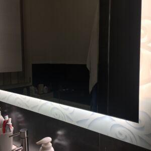specchio retroilluminato stampato